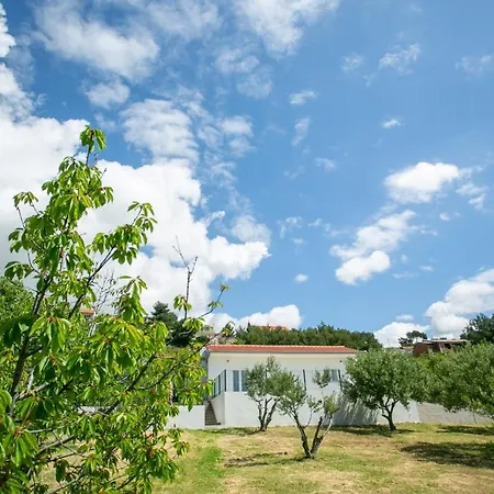 Holiday home Modern House W Large Garden & Children Playground Kamen