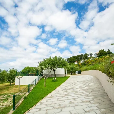 Holiday home Modern House W Large Garden & Children Playground Kamen